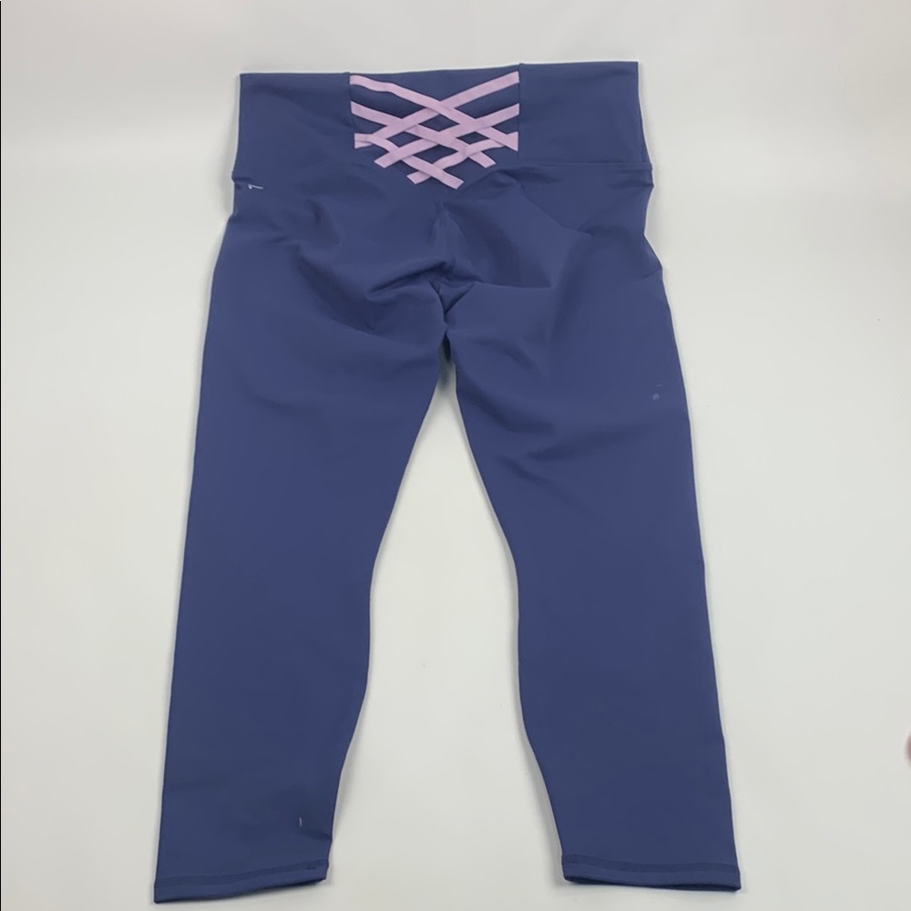 Fabletics Powerhold Purple Lavender Leggings Criss-Cross Detail Size M/L Stretch